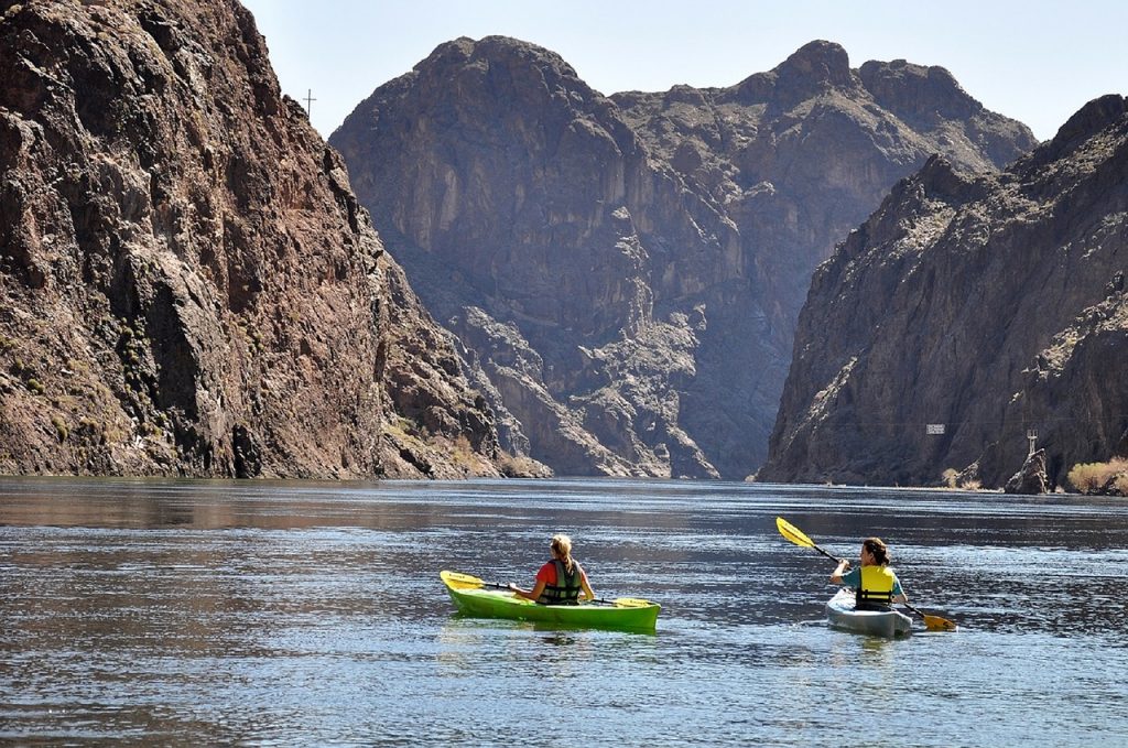 kayaking outside in las vegas