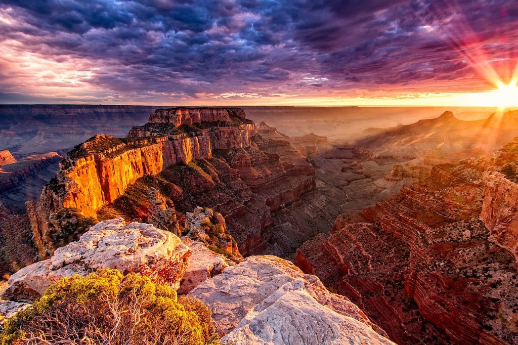 The Grand Canyon is one of the great honeymoon destinations.